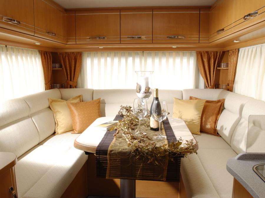 Интерьер PhoeniX Alkoven 7200 RSL 2009 года  (фото 7 из 9)